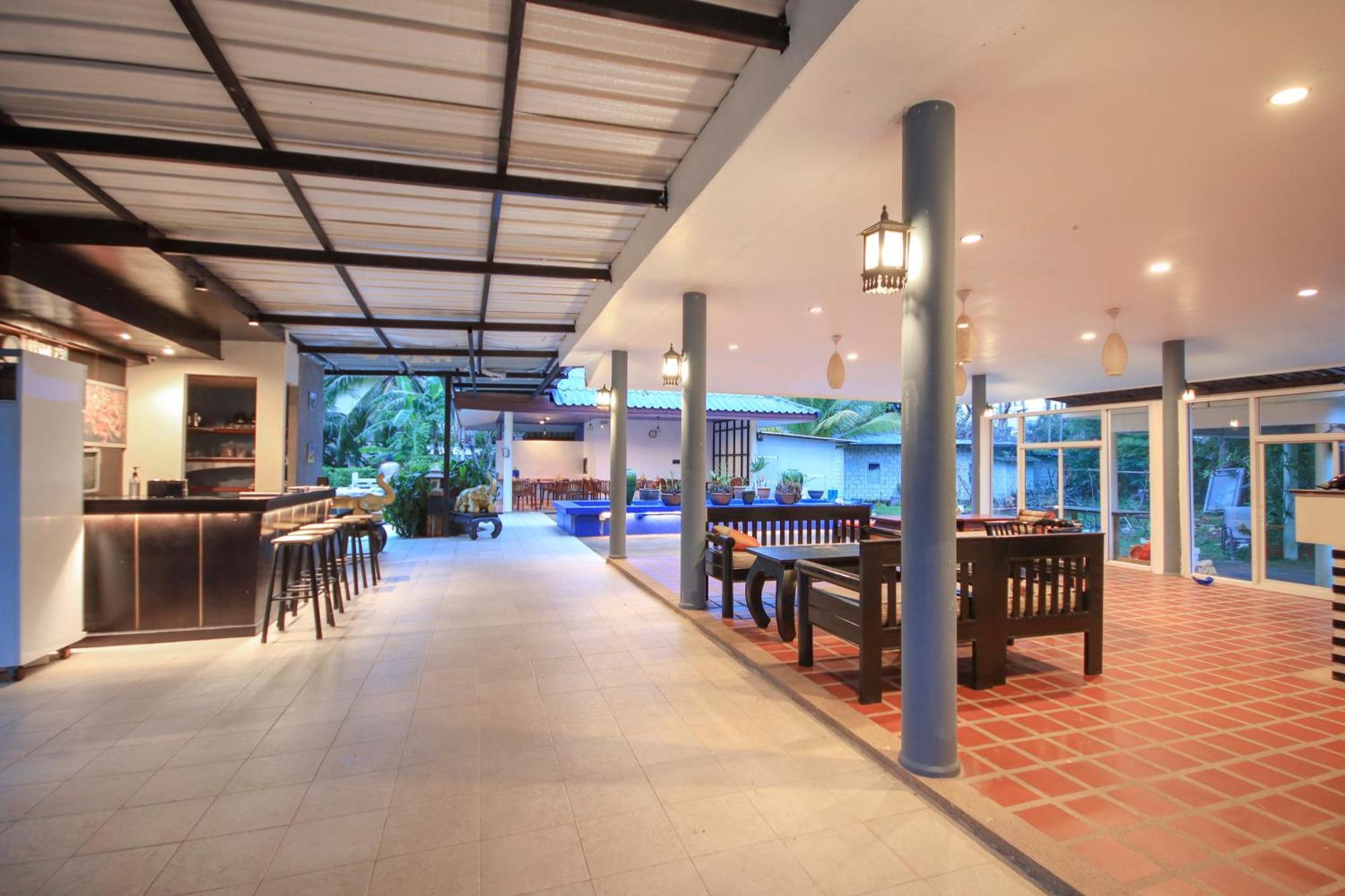 Capital O75345 Praewa Villas Naiyang Phuket Nai Yang Beach Esterno foto