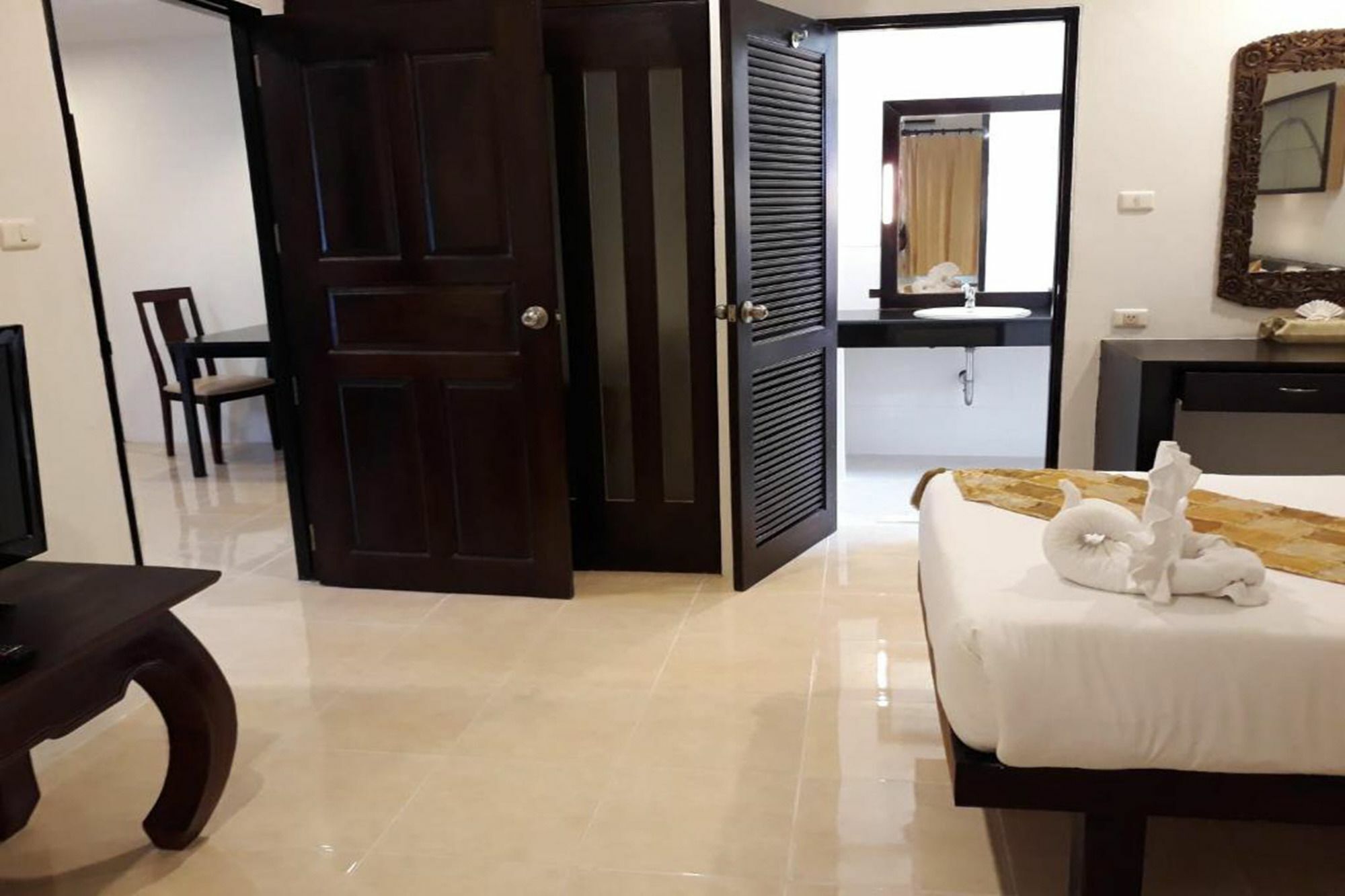 Capital O75345 Praewa Villas Naiyang Phuket Nai Yang Beach Esterno foto